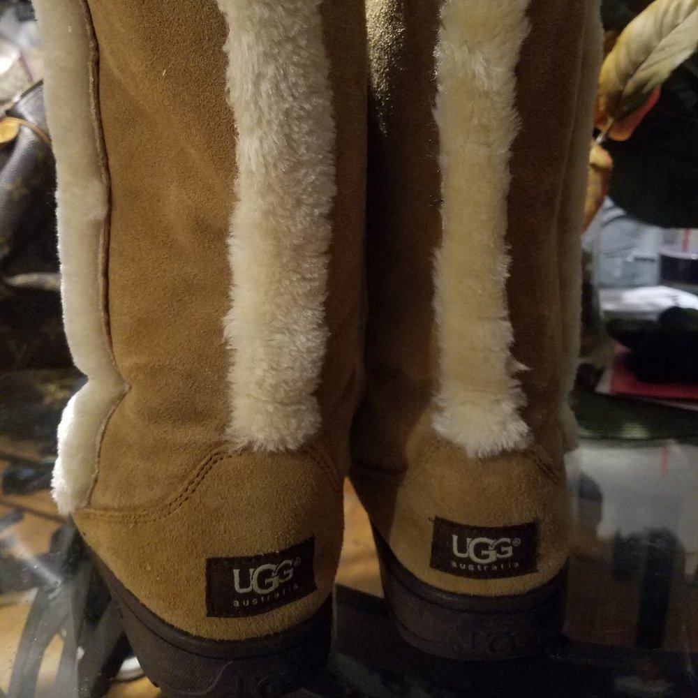 UGGs